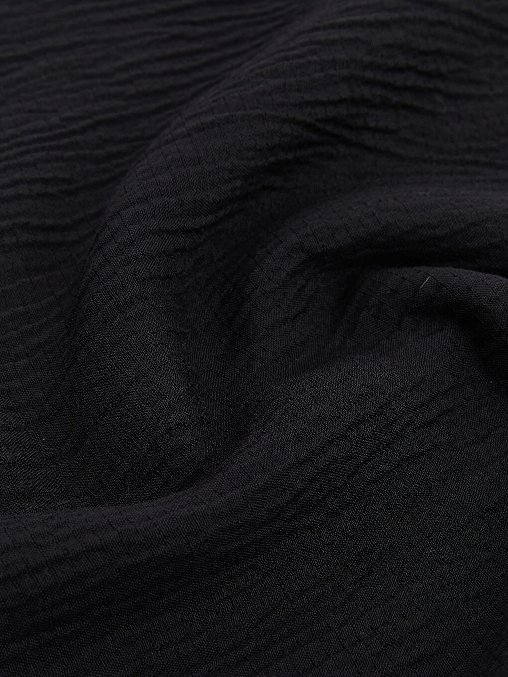 Siyah Dökümlü Kadın Şal-2