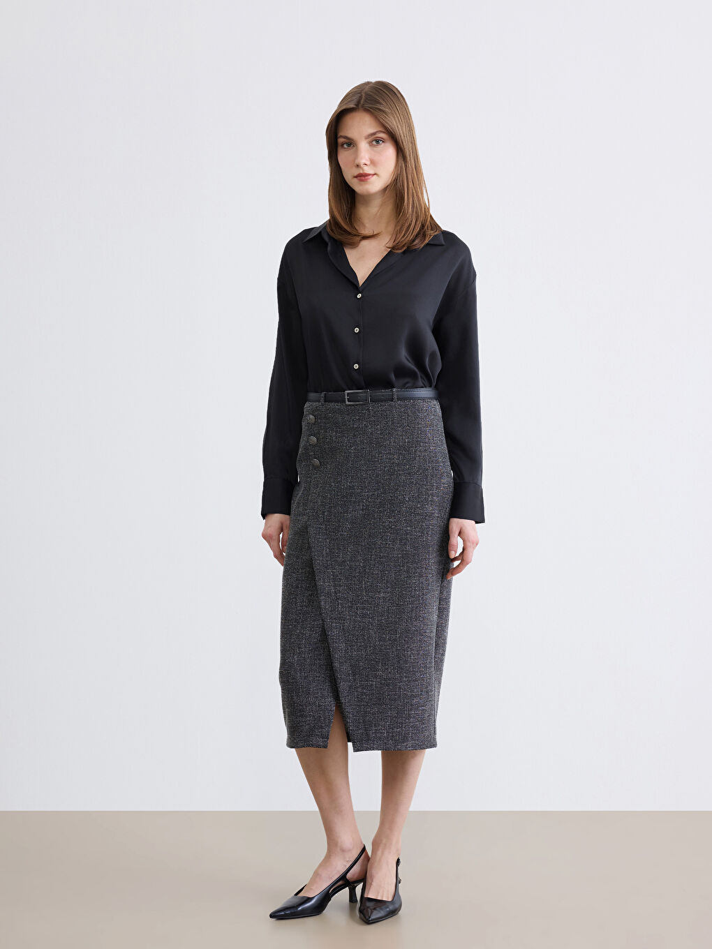 Пола тип молив от туид с шарки и колан-1