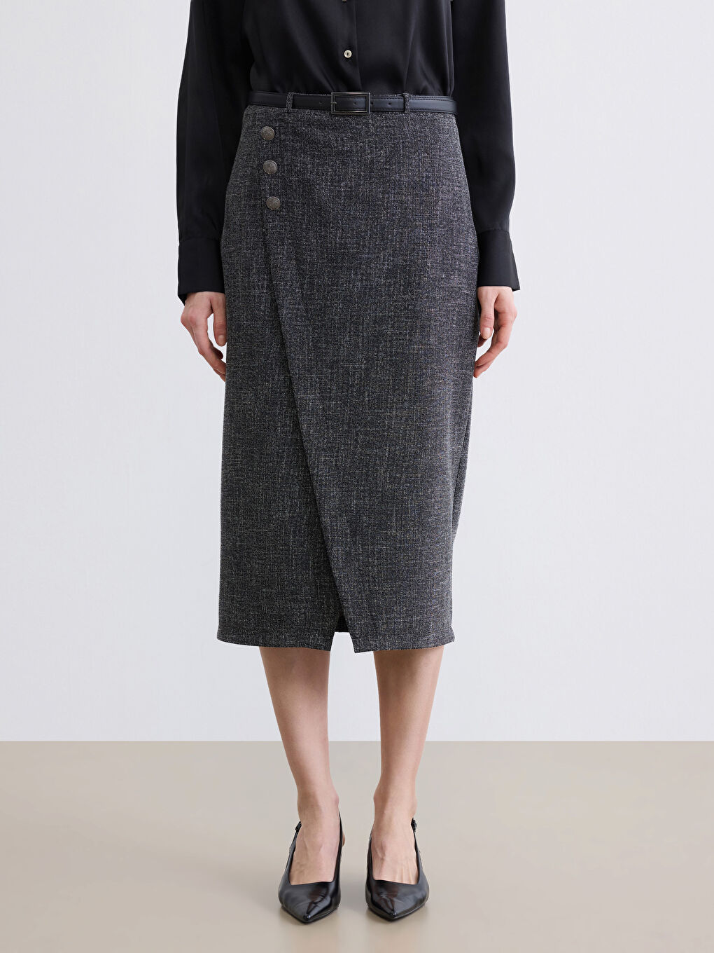 Пола тип молив от туид с шарки и колан-2