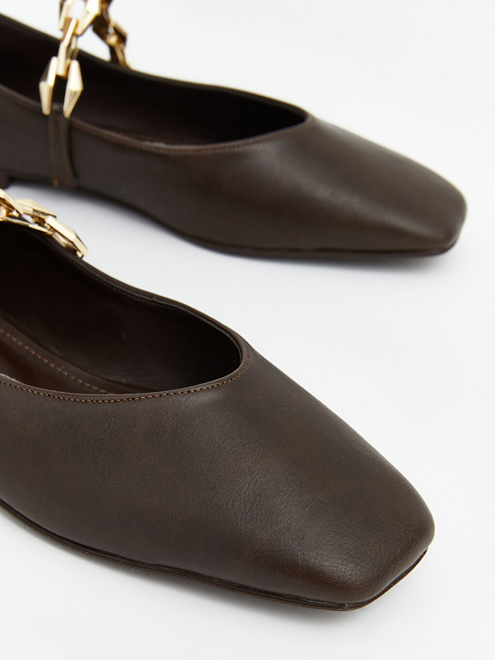 Kahverengi Deri Görünümlü Kadın Babet-2