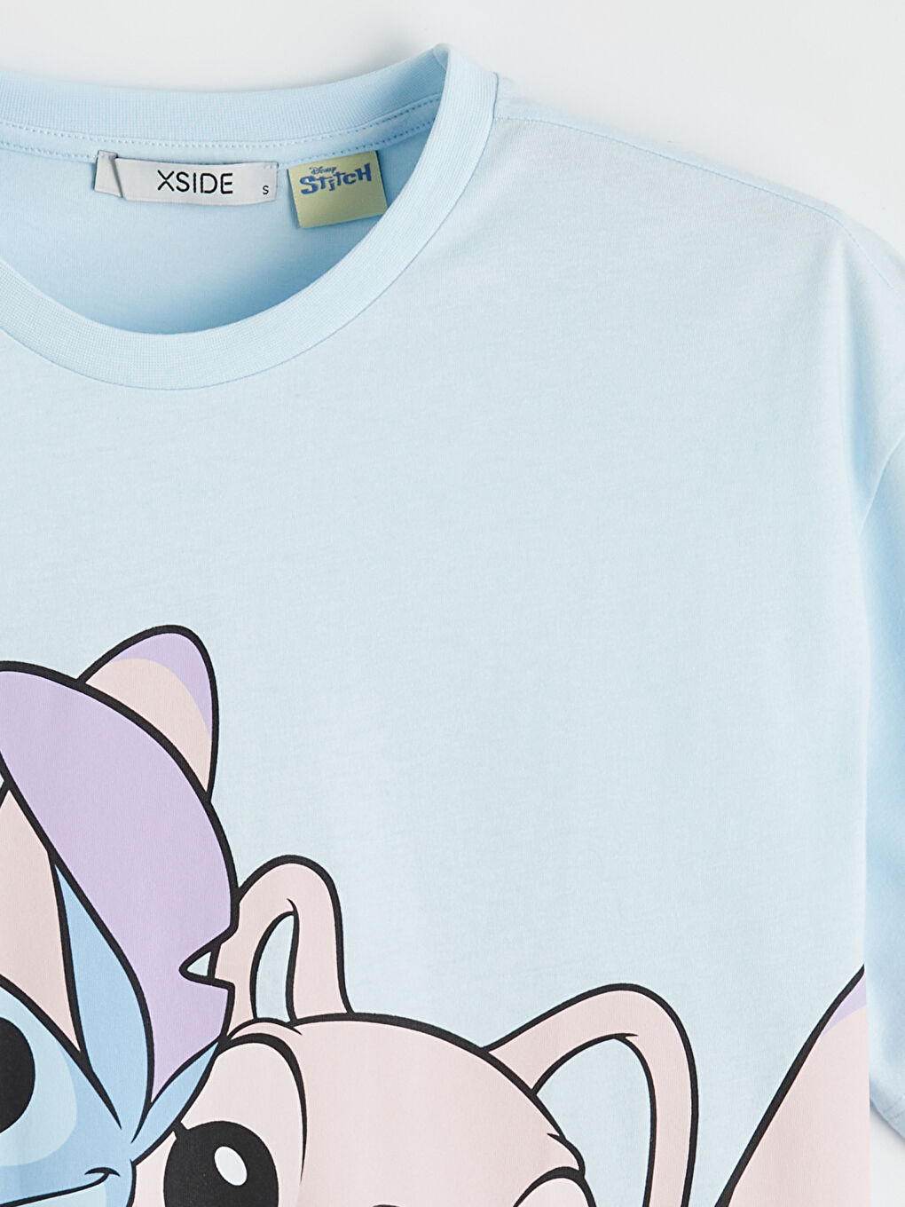 Mavi Bisiklet Yaka Lilo & Stitch Baskılı Kadın Tişört-1