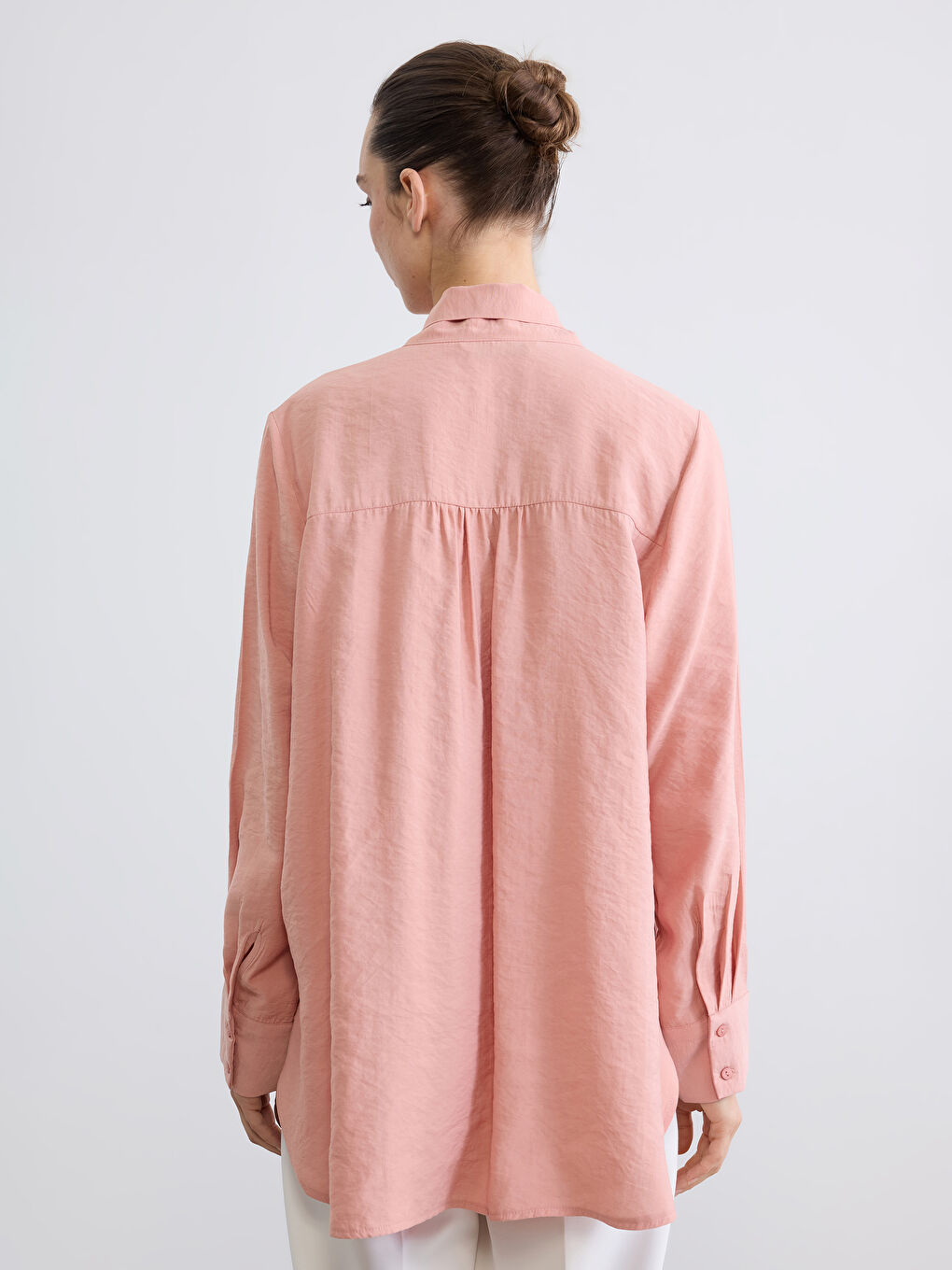 Pembe Fular Yaka Büzgülü Oversize Bluz-3