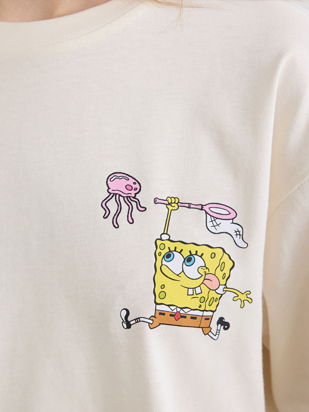 Bej Bisiklet Yaka Sünger Bob Baskılı Kadın Tişört-2