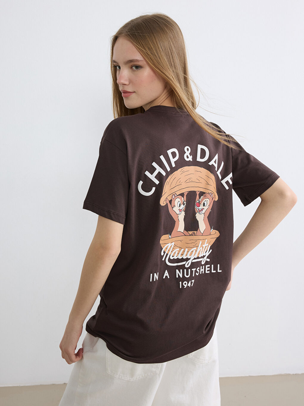 Women's T-shirt with Chip and Dale Print