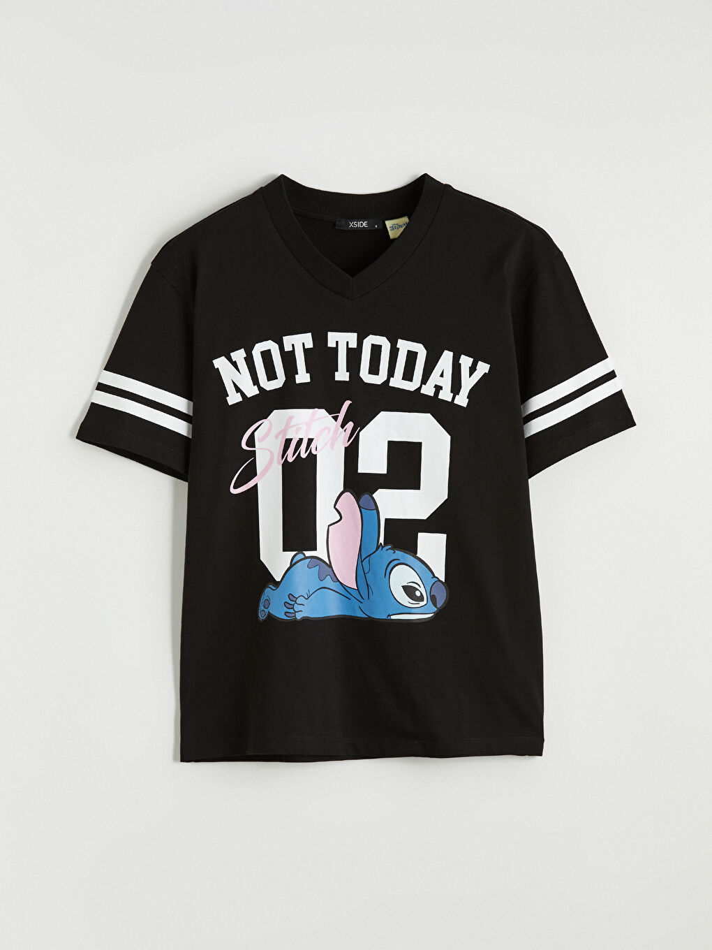 V Neck Stitch Printed Oversize Women's T-Shirt-1