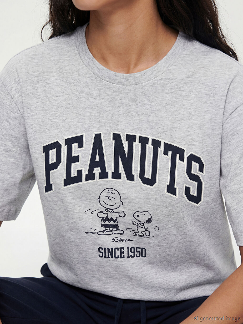 Gri Snoopy Baskılı Oversize Kadın Tişört-2