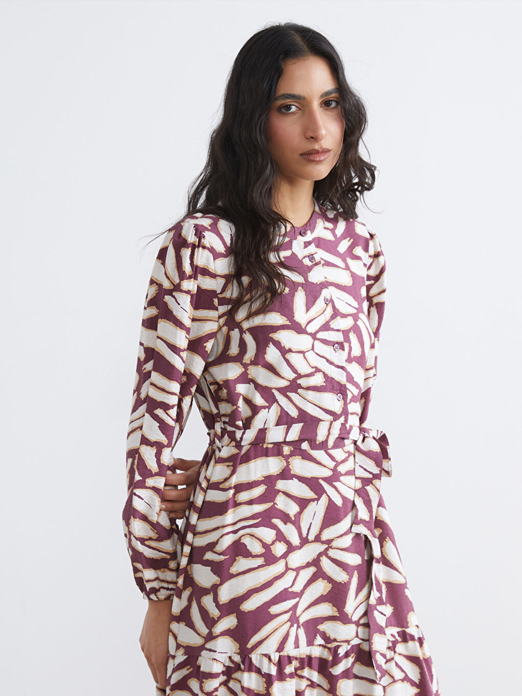 Bordo Hakim Yaka Desenli Kuşaklı Katkat Elbise-1