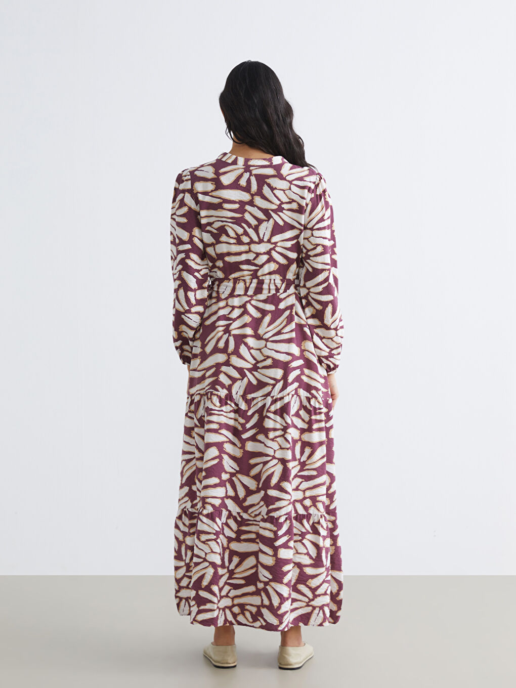 Bordo Hakim Yaka Desenli Kuşaklı Katkat Elbise-3