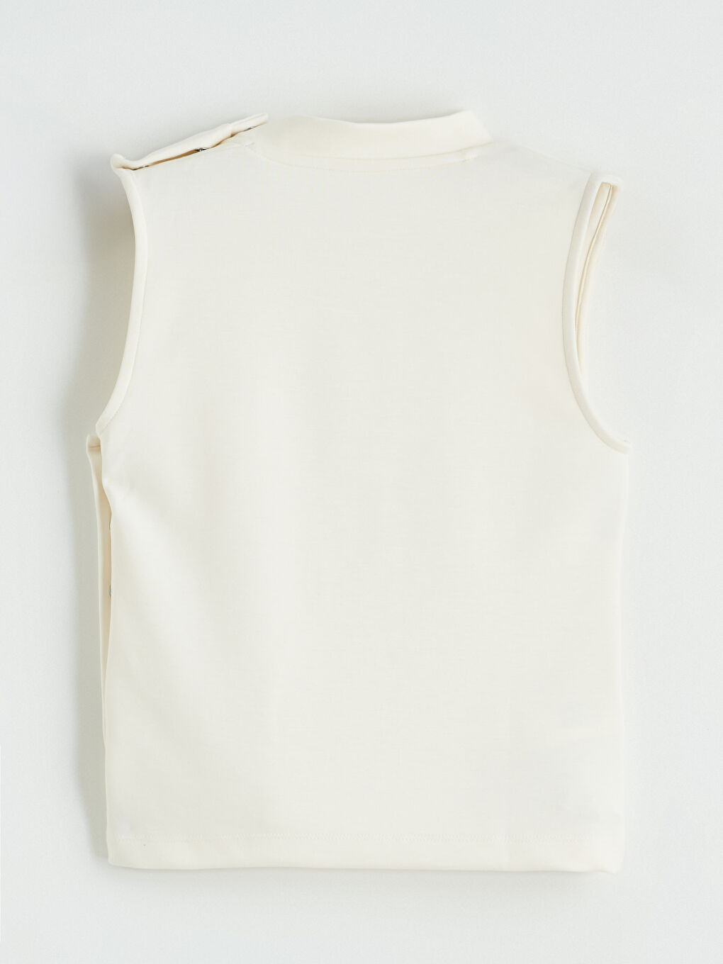 Ekru Kolay Giyilebilir Yandan ve Omuzdan Çıtçıtlı Bluz-8