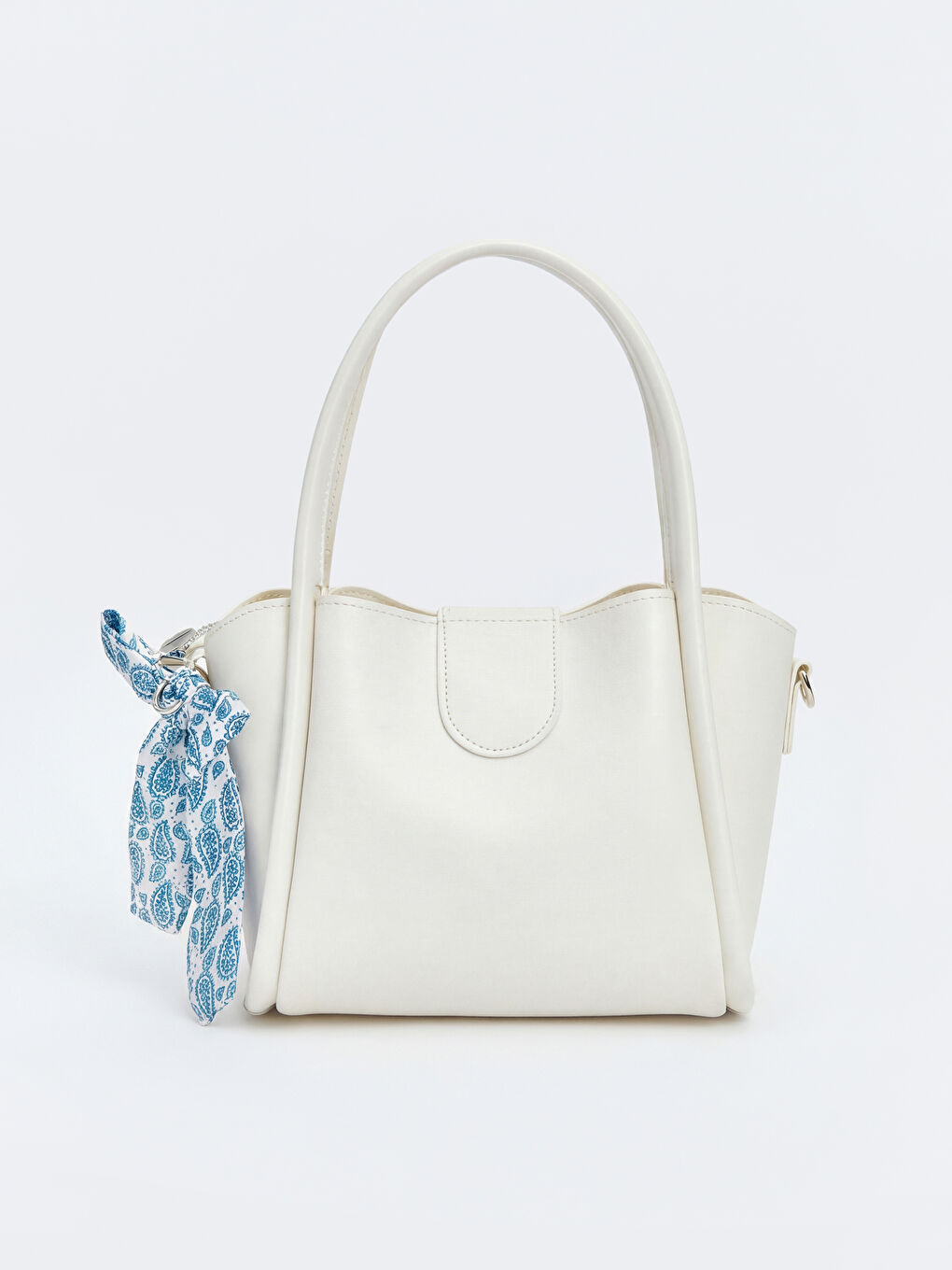 Bej Fular Aksesuarlı Deri Görünümlü Kadın Omuz Çantası	