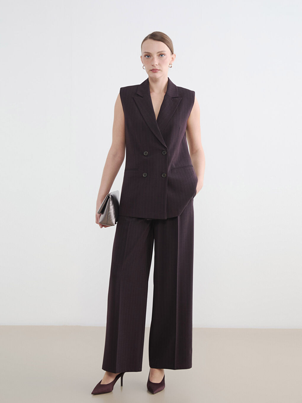 Bordo Loose Fit Çizgili Kadın Pileli Kumaş Pantolon