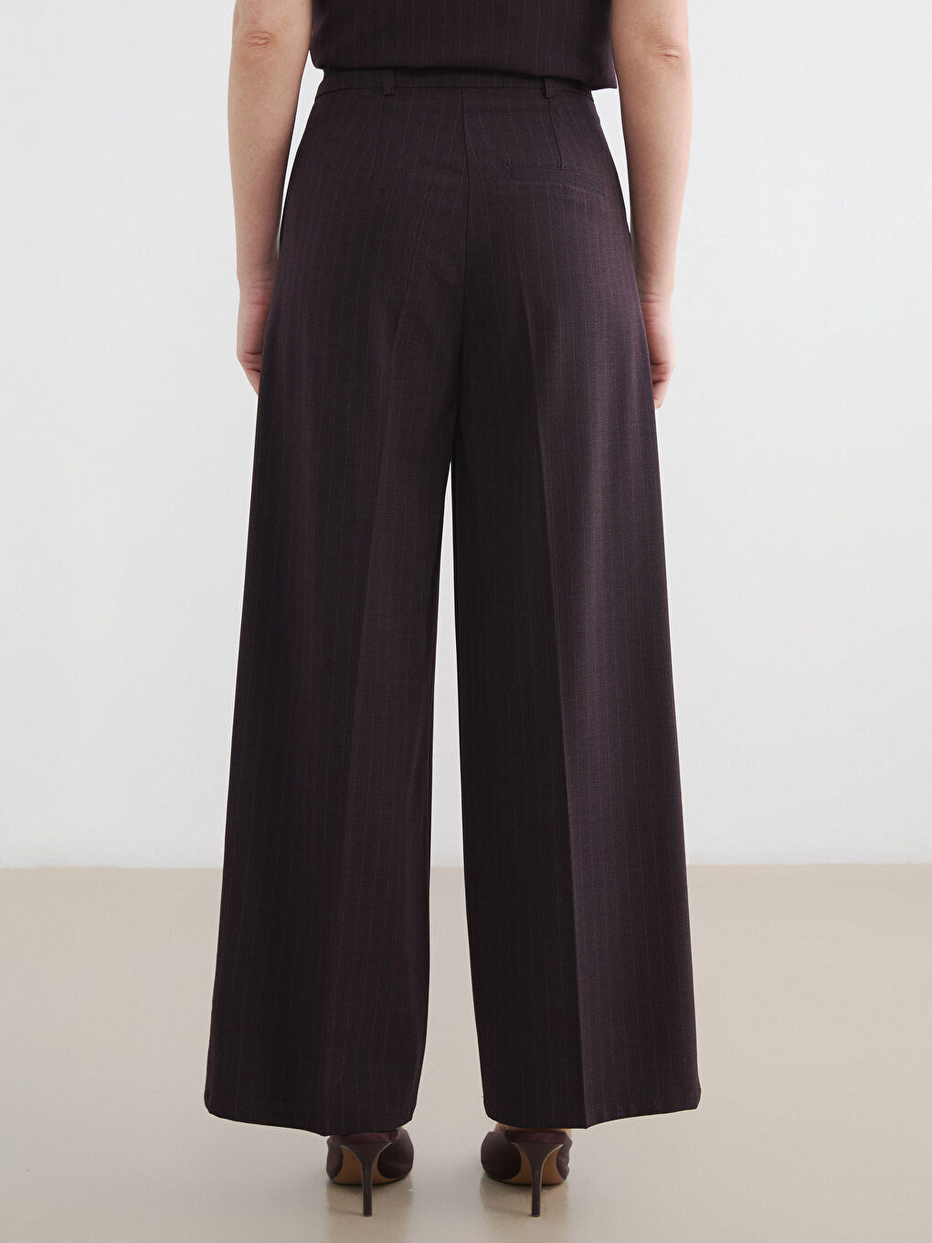 Bordo Loose Fit Çizgili Kadın Pileli Kumaş Pantolon-3