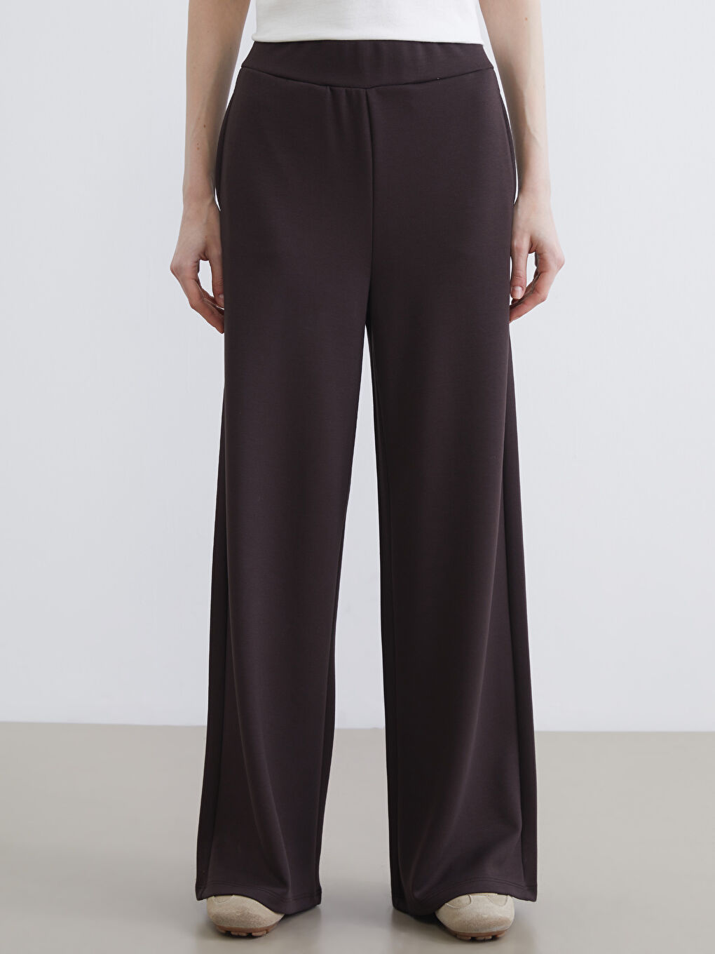 Kahverengi Beli Lastikli Geniş Paça Kadın Eşofman Altı-1