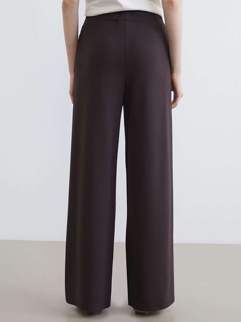 Kahverengi Beli Lastikli Geniş Paça Kadın Eşofman Altı-3