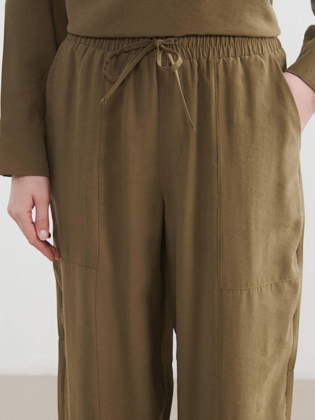 Haki Beli Lastikli Modal Karışımlı Kadın Pantolon-2