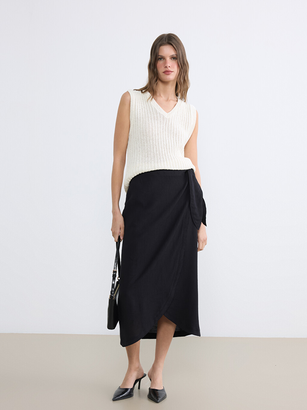 Elastic Waist Wrap Cut Skirt
