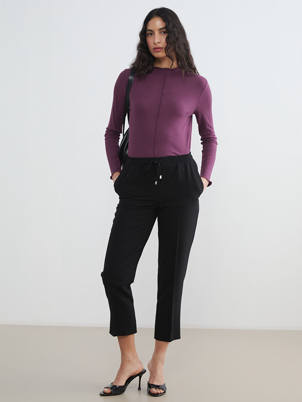 Mürdüm Fırfırlı Dik Yaka Kadın Body-1