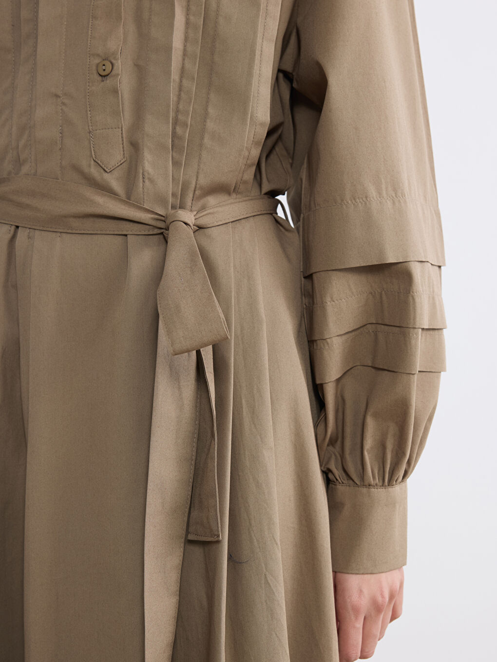 Yeşil Hakim Yaka Kuşaklı Poplin Elbise-3