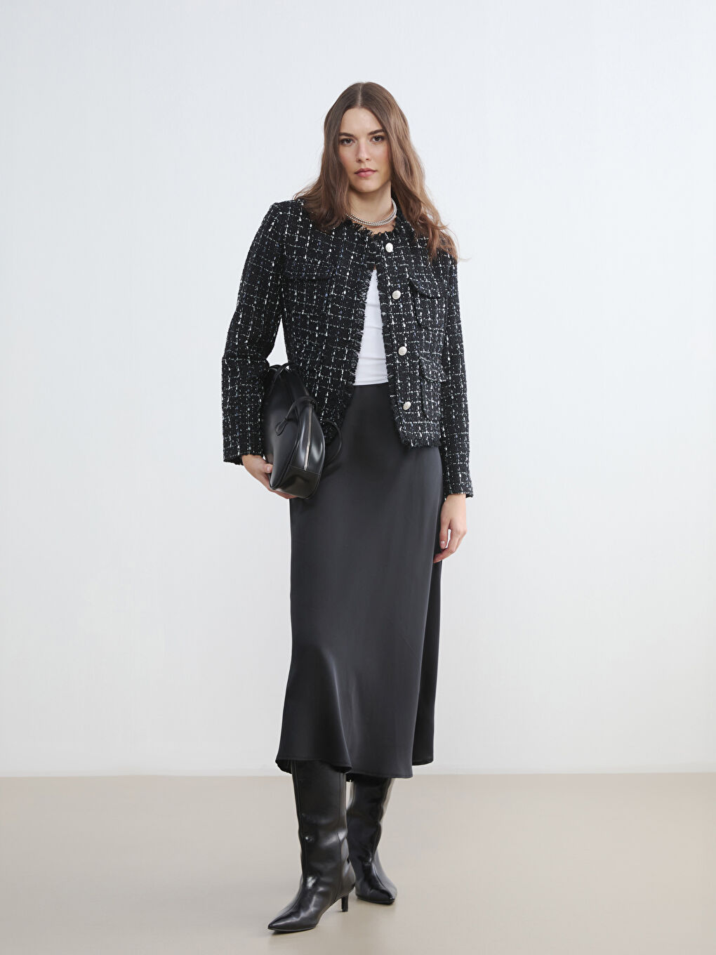 Siyah Bisiklet Yaka Ekose Kadın Tüvit Ceket-2