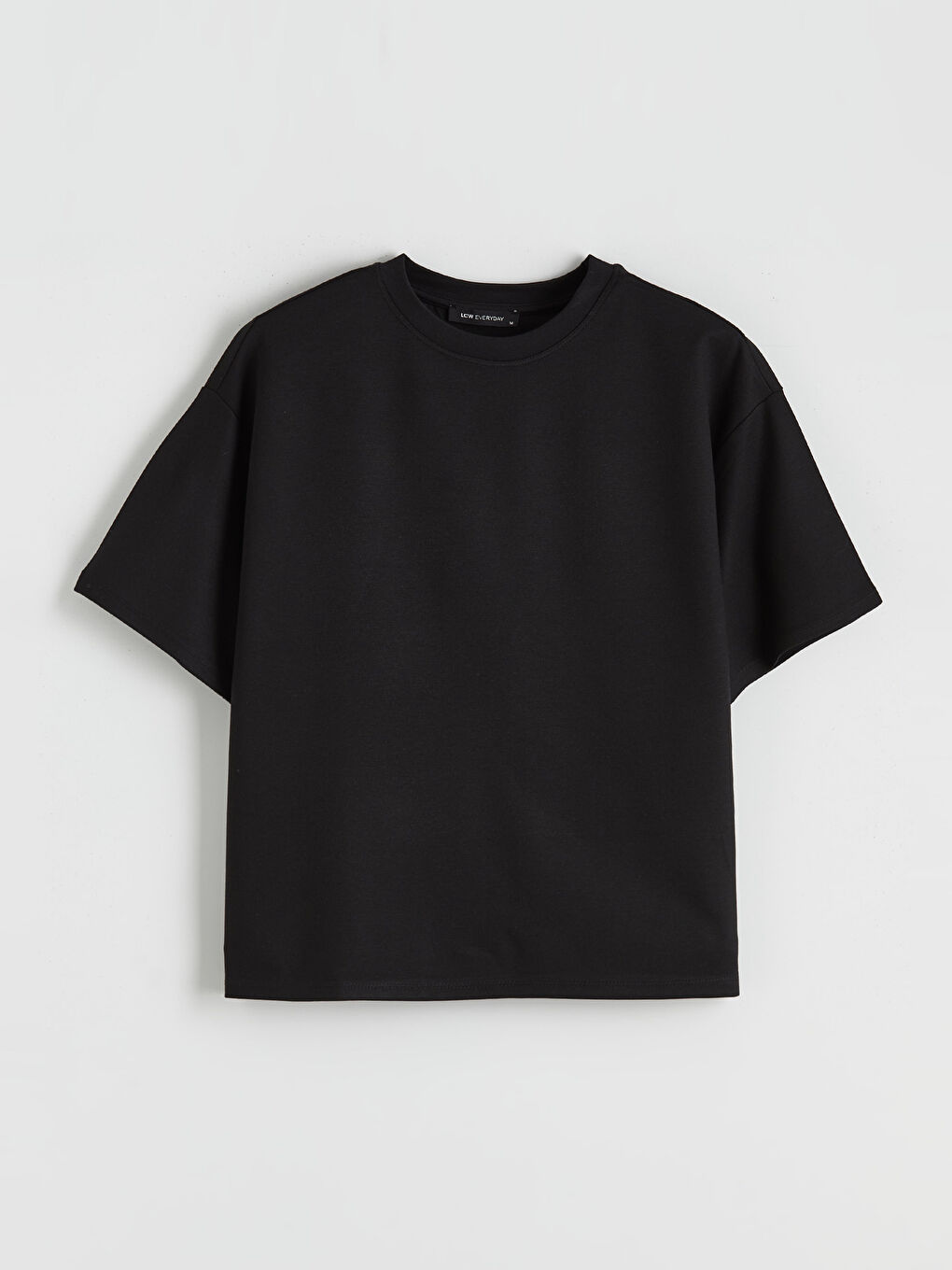 Siyah Bisiklet Yaka Oversize Kadın Tişört-4