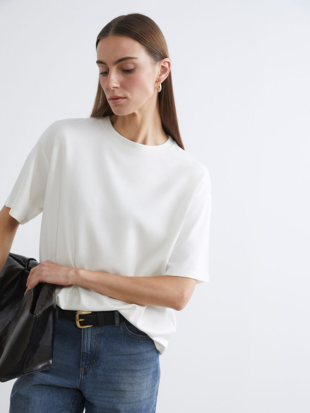 Ekru Bisiklet Yaka Oversize Kadın Tişört