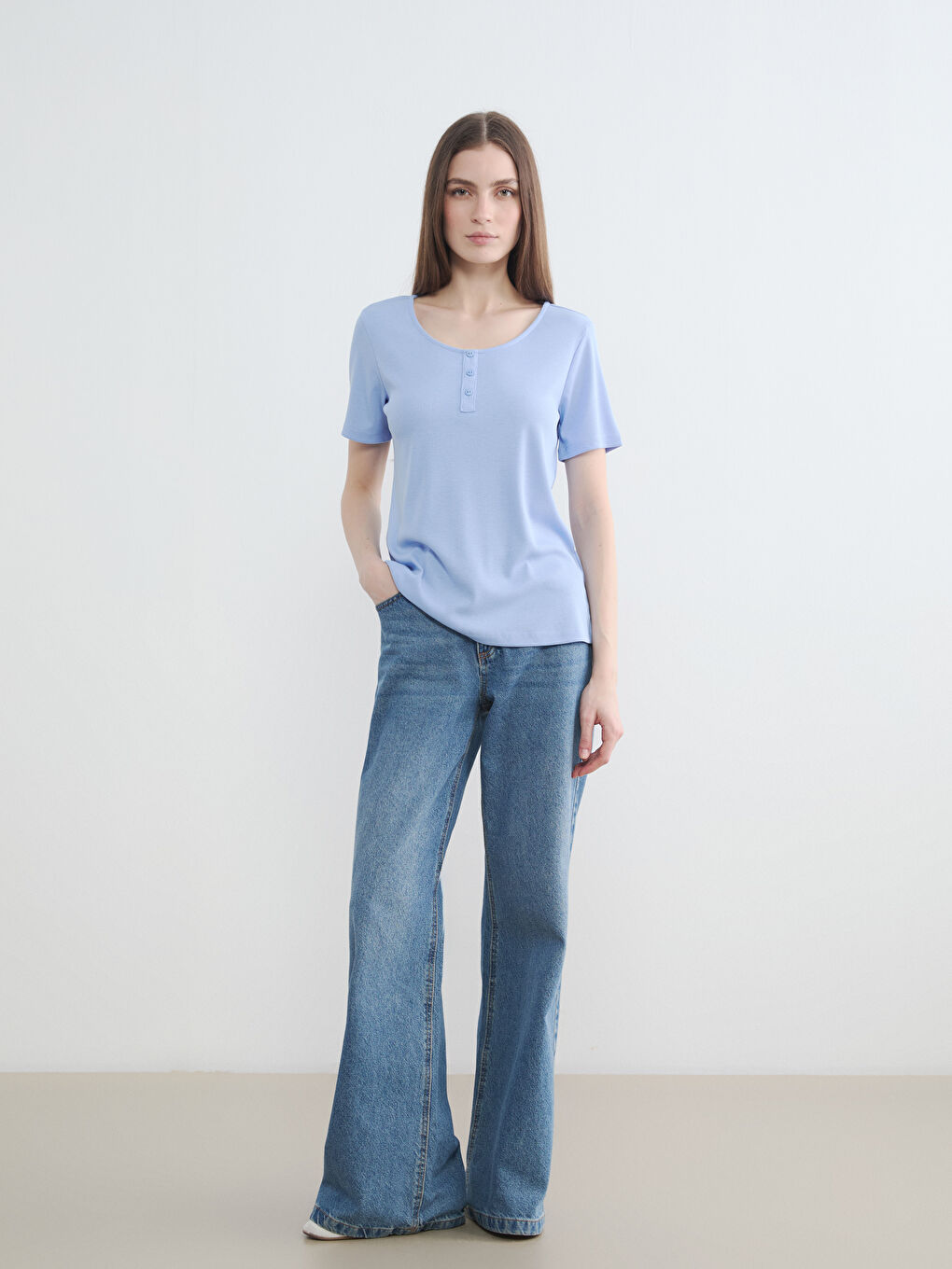 Mavi U Yaka Fitilli Kadın Tişört-1