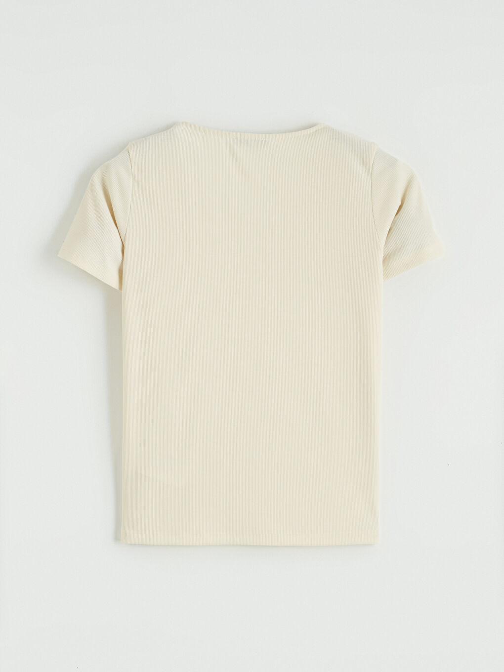 Bej U Yaka Fitilli Kadın Tişört-2