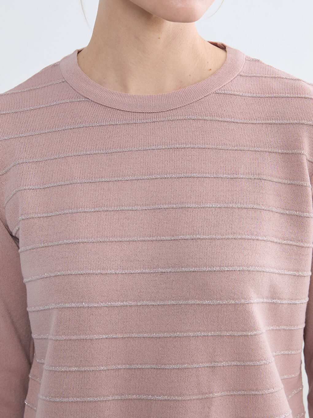 Striped Knit Sweater with a Crew Neck.-2
