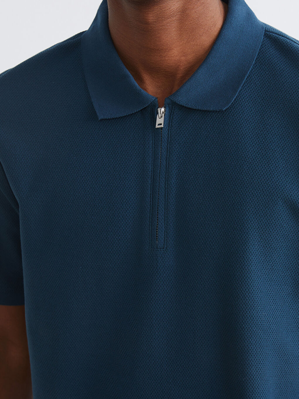 Mavi Standart Fit Fermuarlı Erkek Polo Yaka Tişört-2