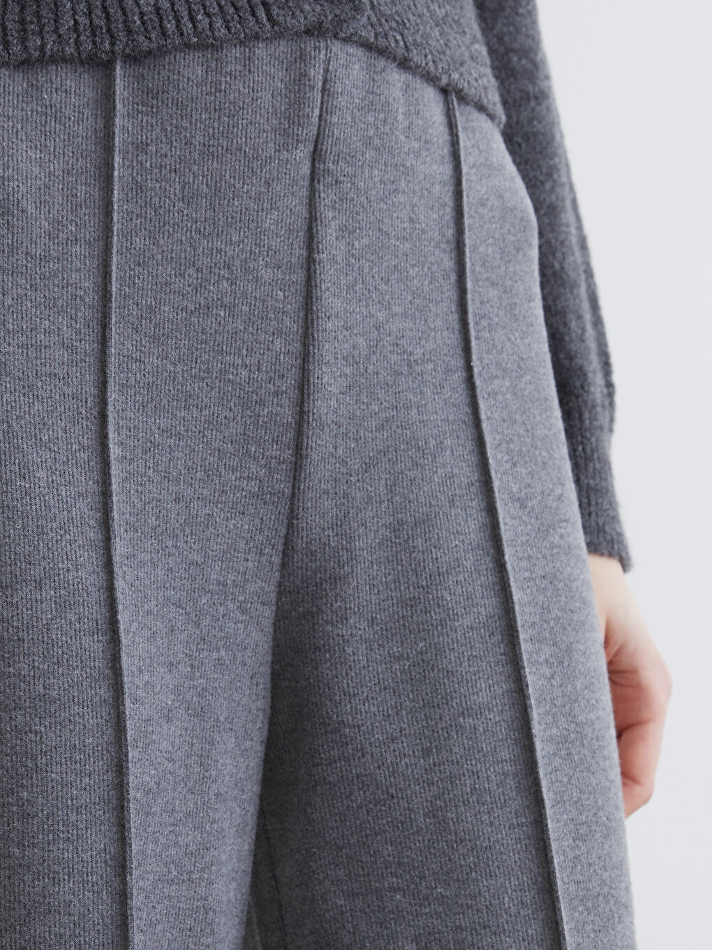 Antrasit Beli Lastikli Geniş Paça Kadın Pantolon-2