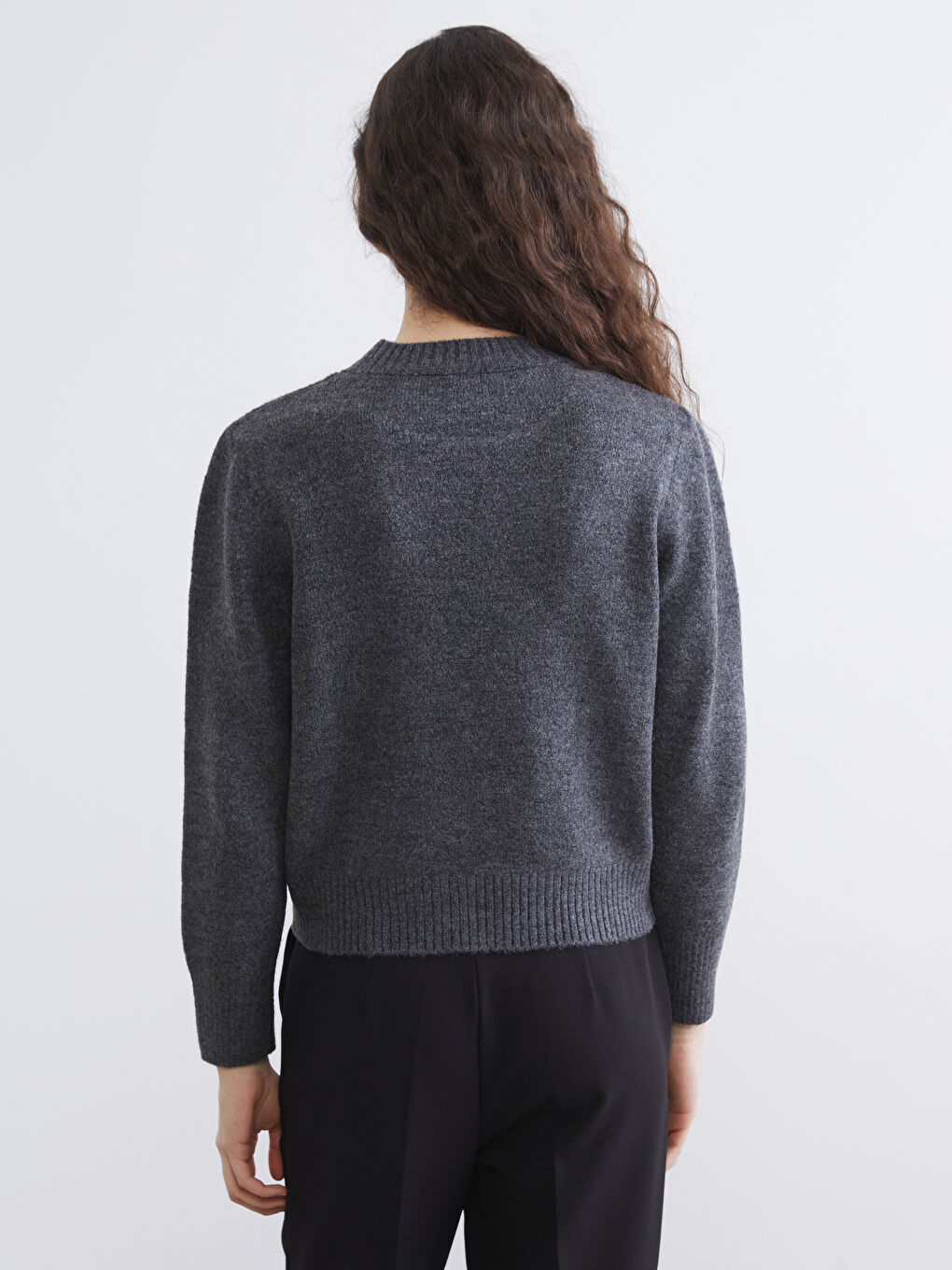 Women's Crew Neck Knit Sweater  -3