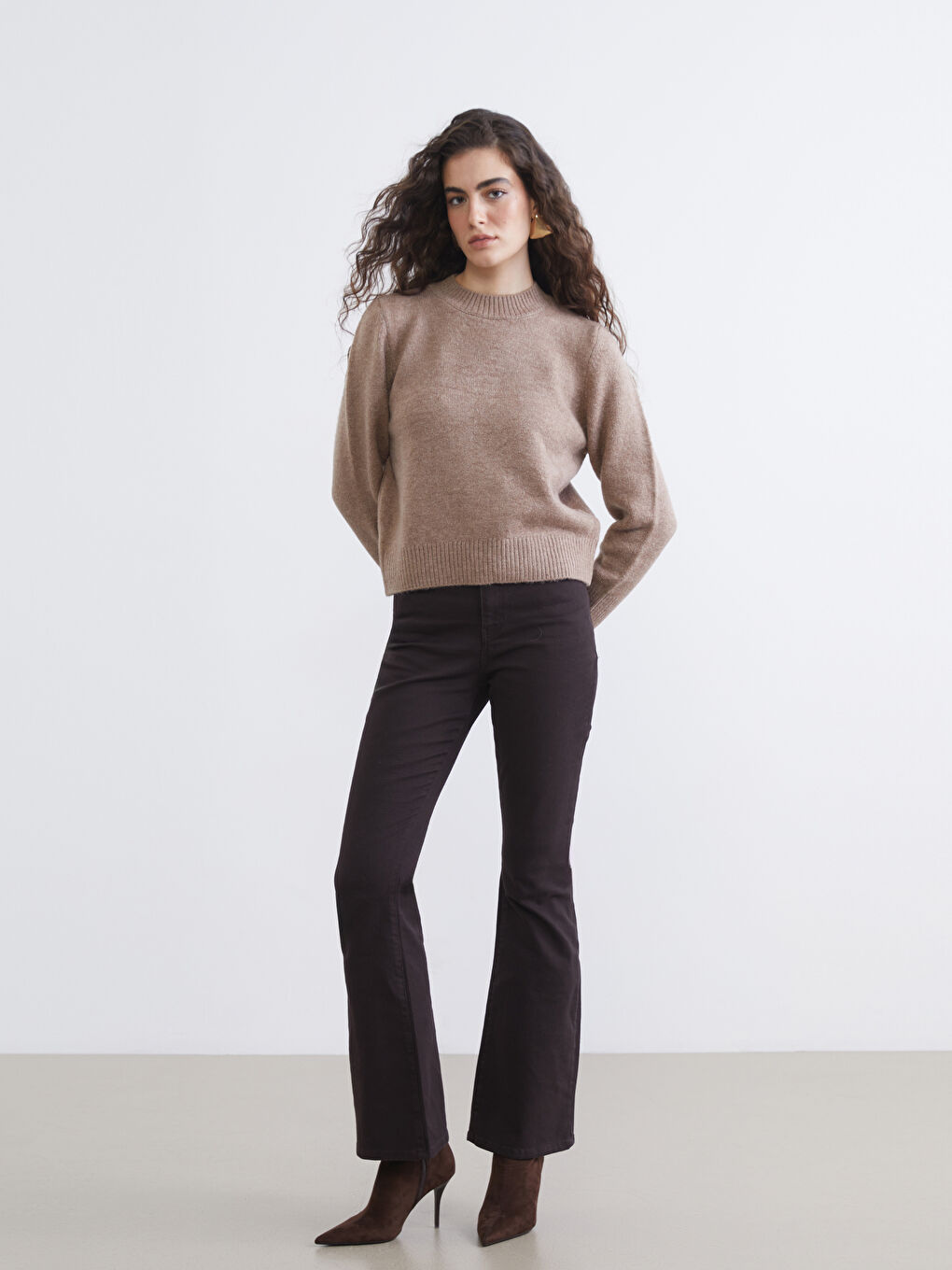 Women's Crew Neck Knit Sweater  -1