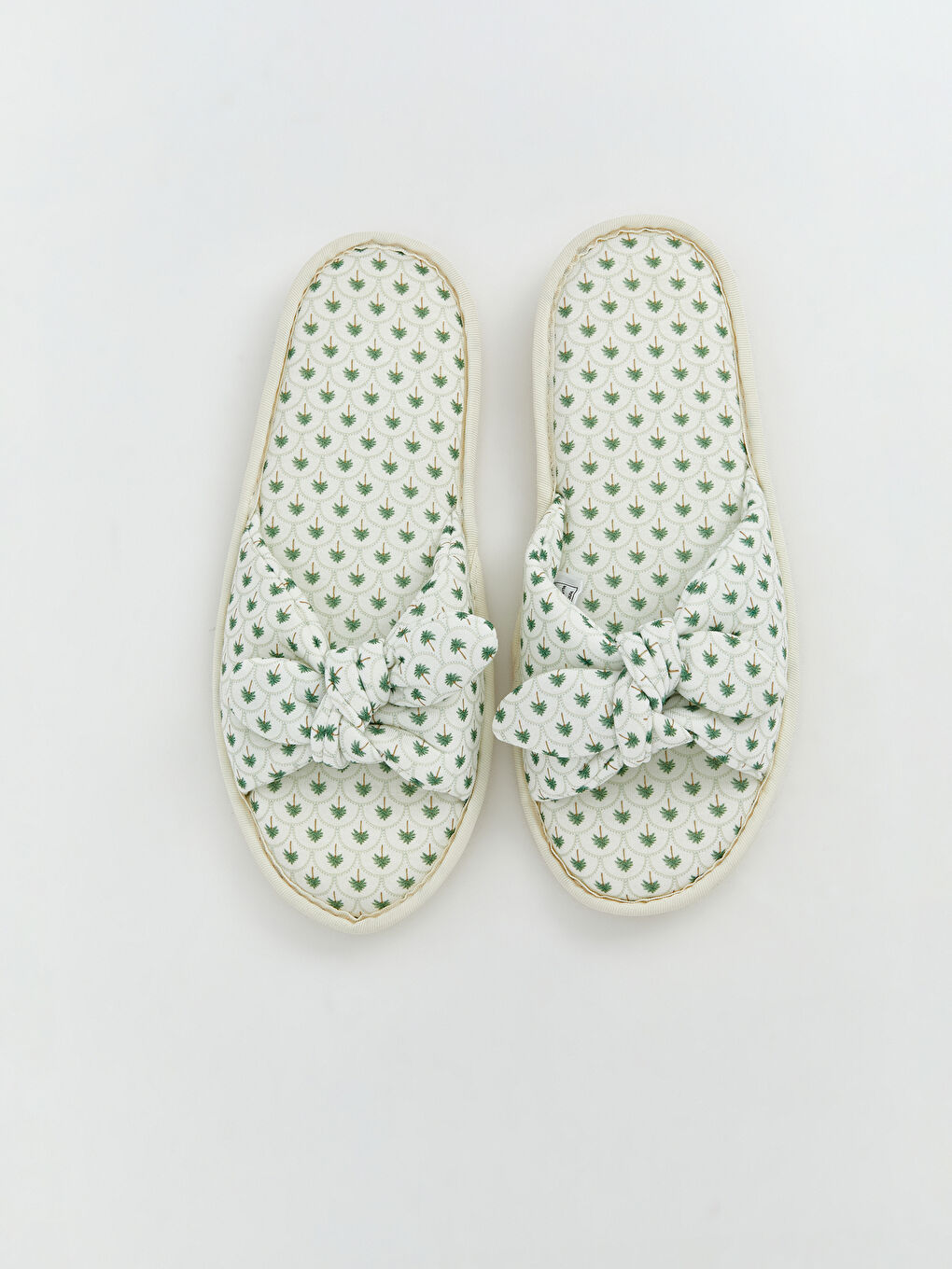 Karışık Fiyonk Figürlü Kadın Ev Terliği-2