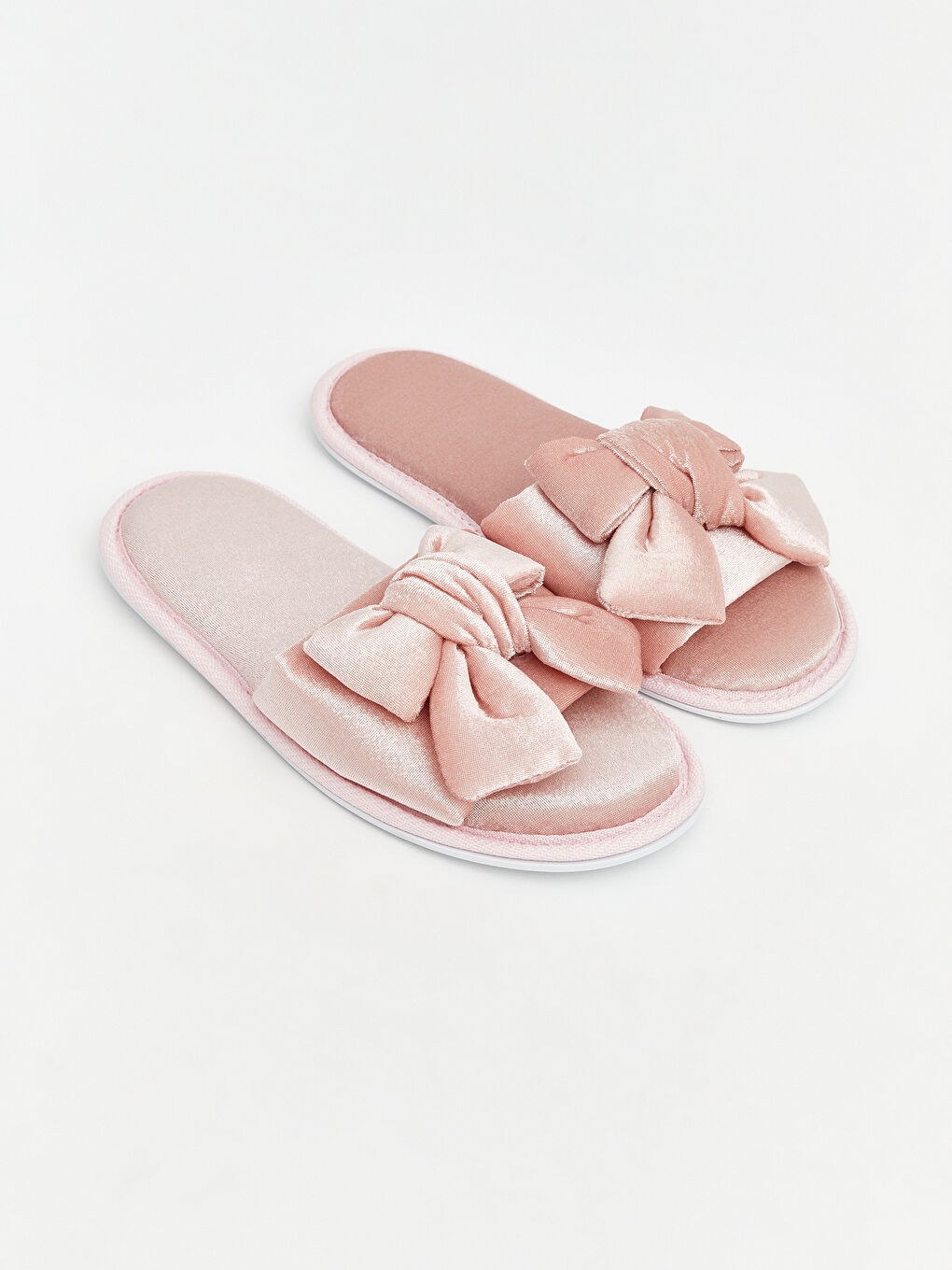 Pembe Fiyonk Figürlü Kadın Ev Terliği-1