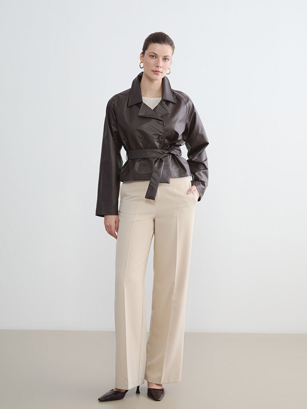 Kahverengi Gömlek Yaka Kadın Deri Görünümlü Ceket	-1