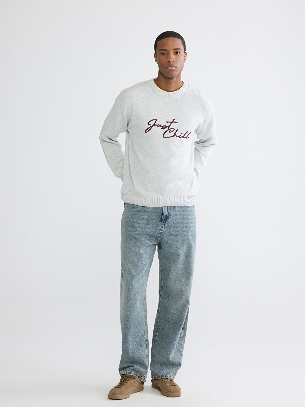 Gri Bisiklet Yaka Nakışlı Erkek Triko Kazak-1