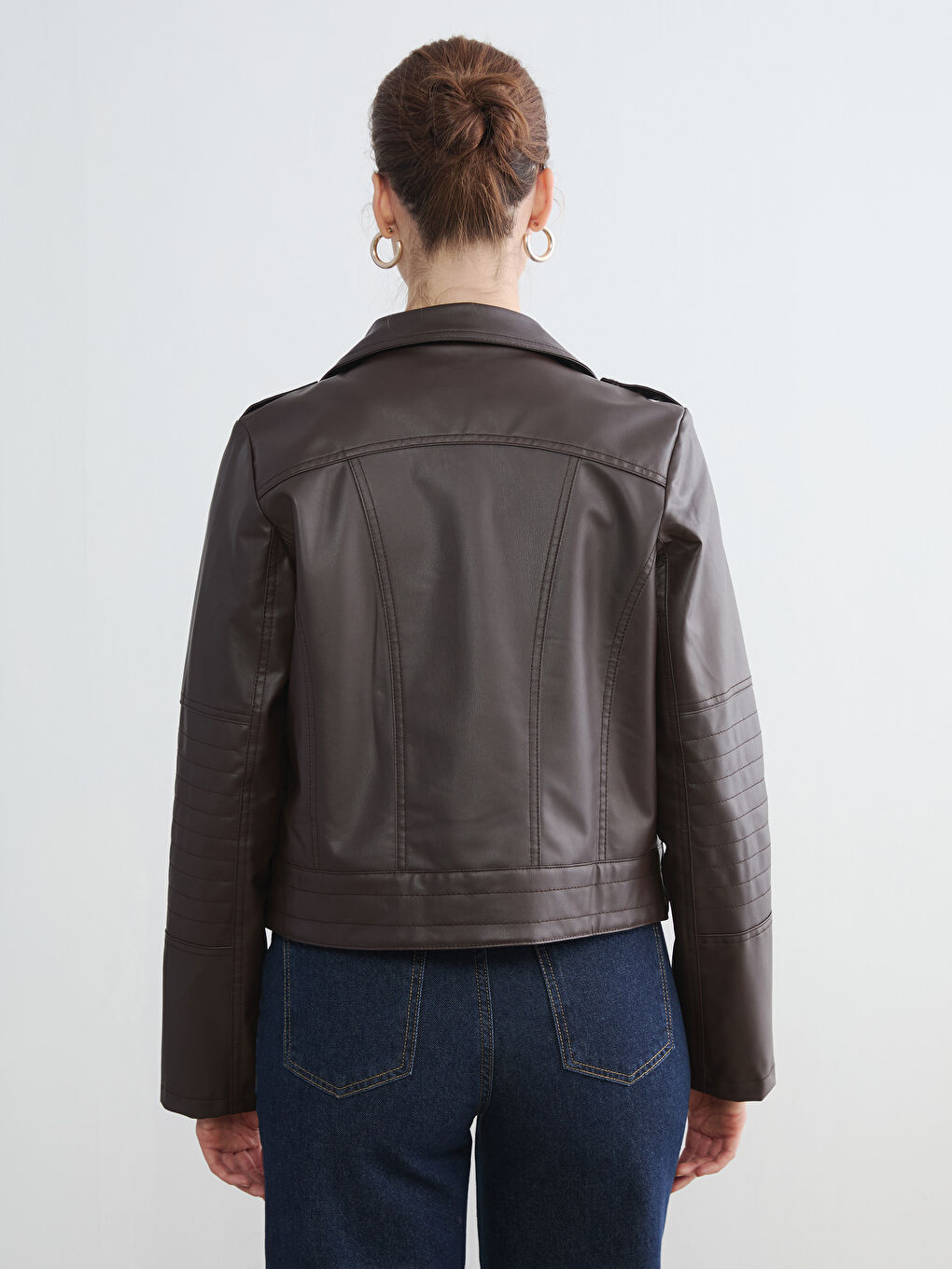 Kahverengi Kruvaze Yaka Kadın Deri Görünümlü Ceket-4