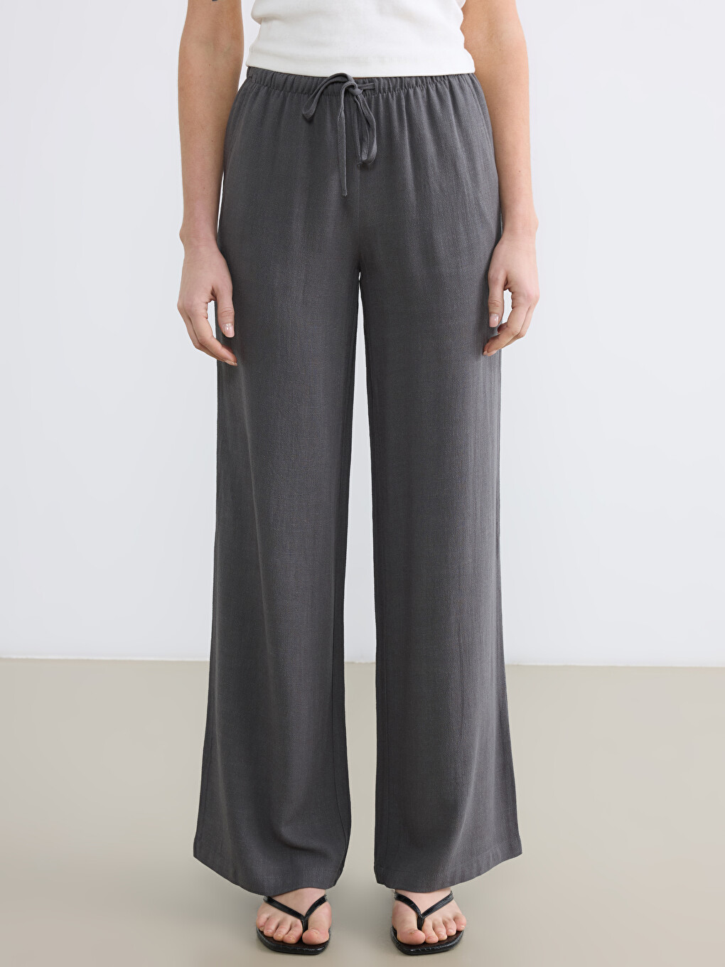 Woman Grey Trousers-1