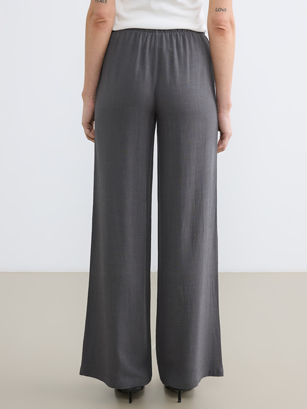 Woman Grey Trousers-3