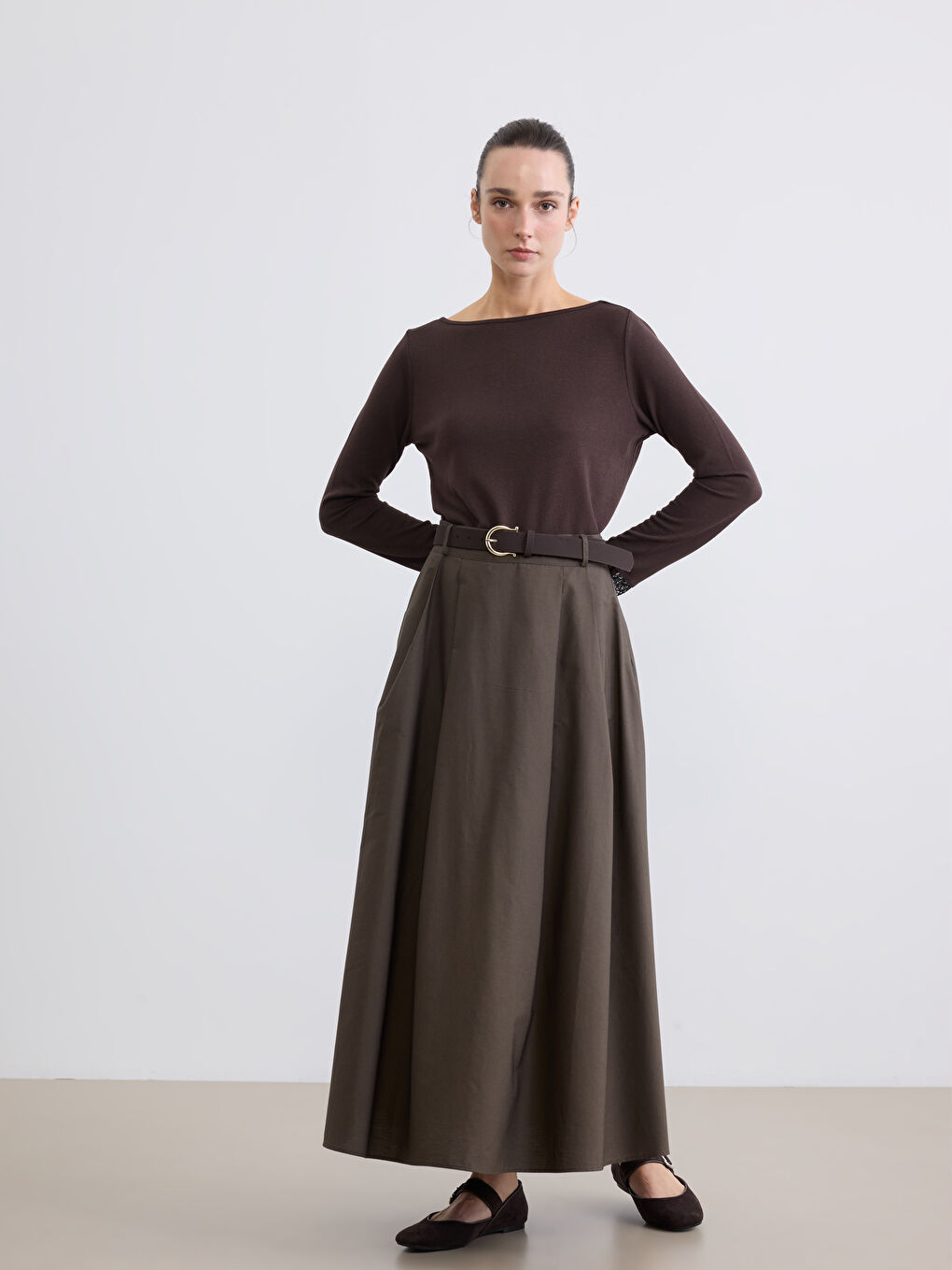 Jupe trapèze en popeline à taille haute avec ceinture et fermeture éclair