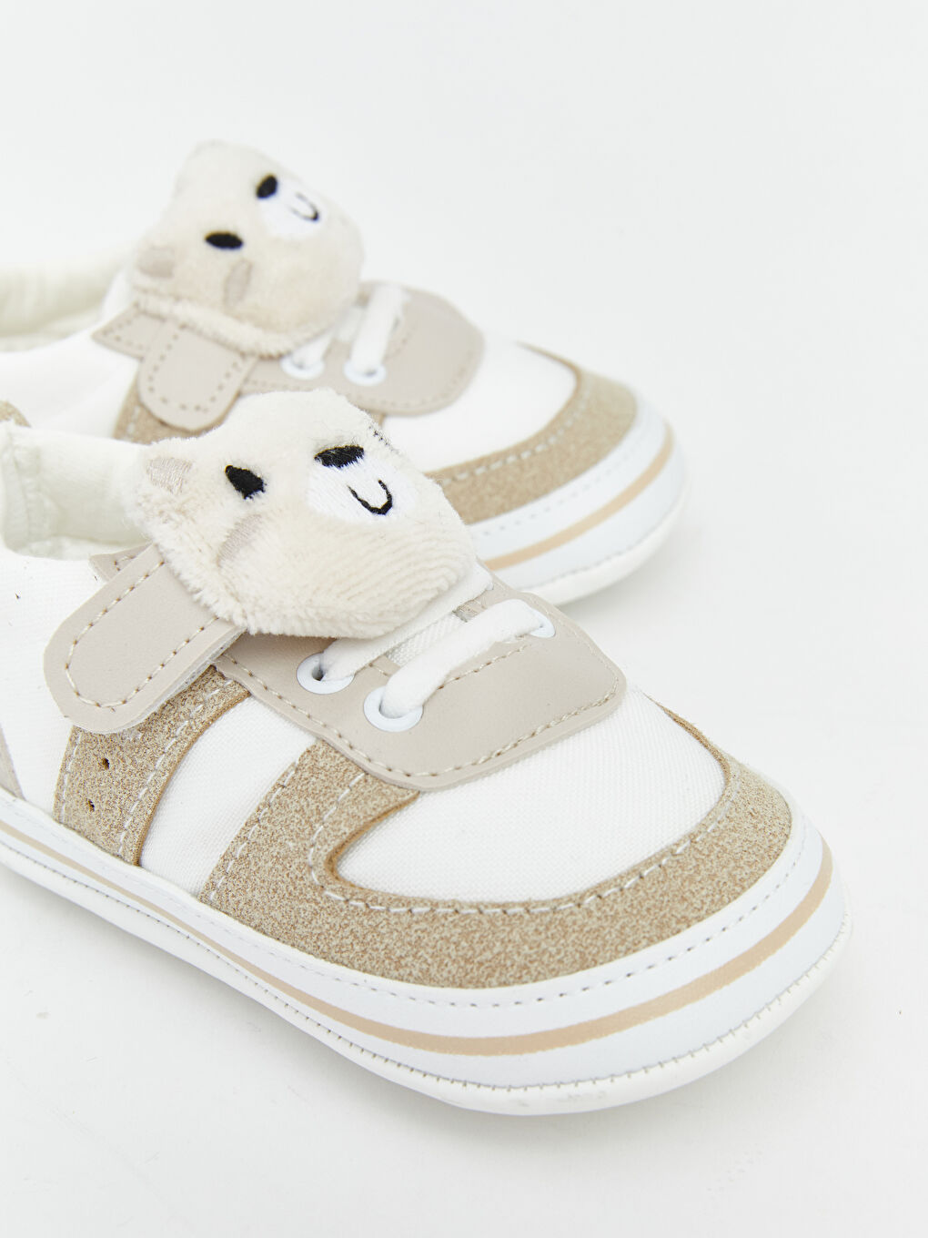 Beyaz Oyuncak Detaylı Erkek Bebek Yürüme Öncesi Ayakkabı-2