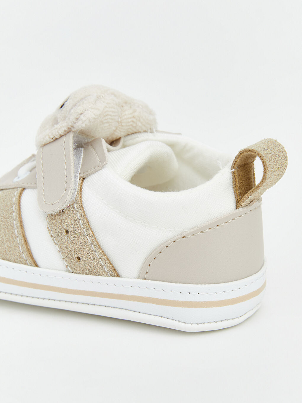 Beyaz Oyuncak Detaylı Erkek Bebek Yürüme Öncesi Ayakkabı-4