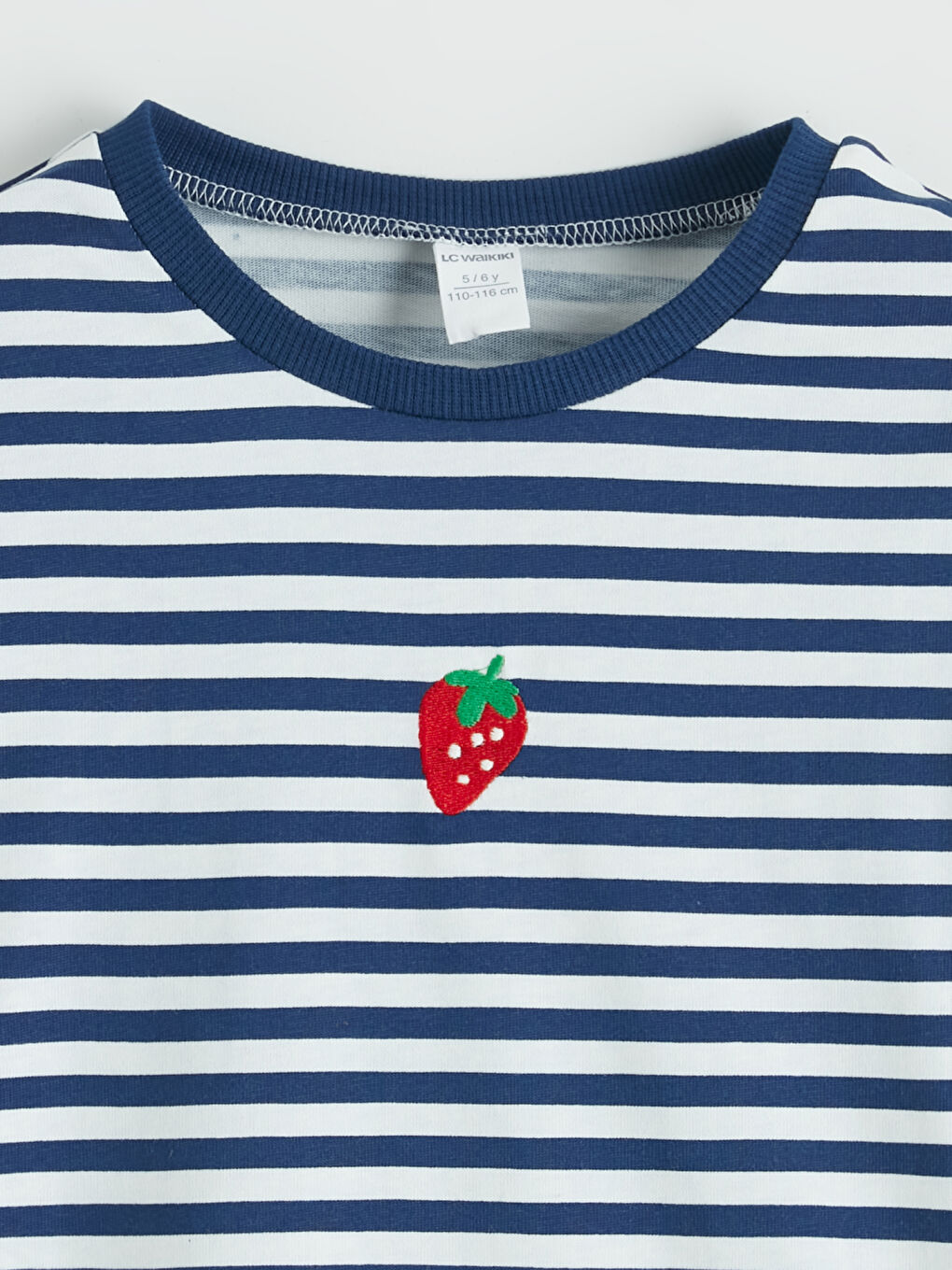 Lacivert Bisiklet Yaka Nakışlı Kız Çocuk Tişört-1