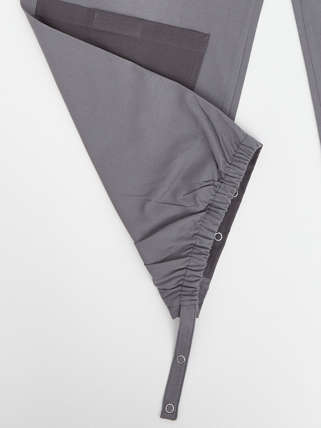 Gri Fonksiyonel Cepli Loose Fit Kadın Pantolon-4