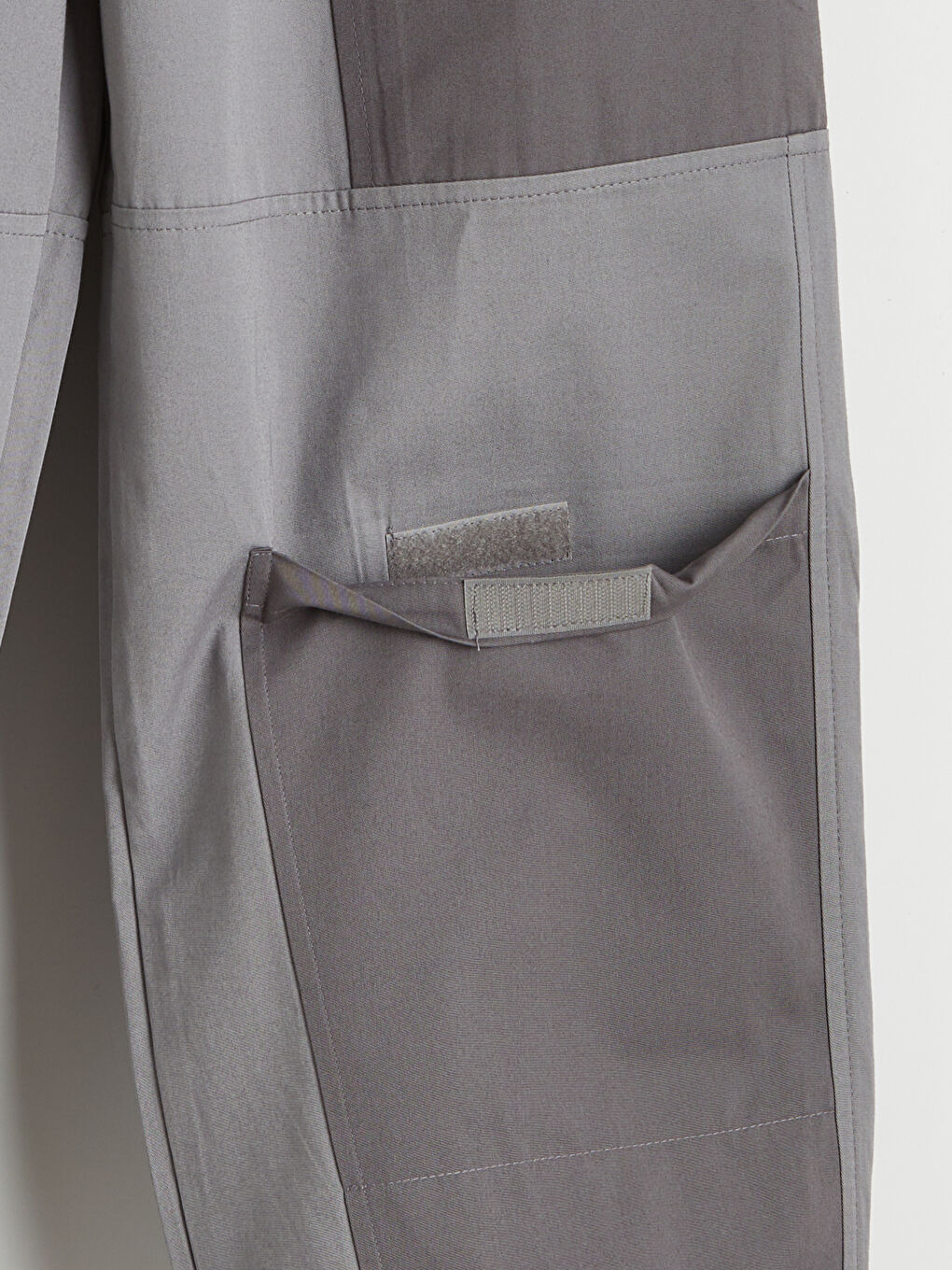 Gri Fonksiyonel Cepli Loose Fit Kadın Pantolon-7