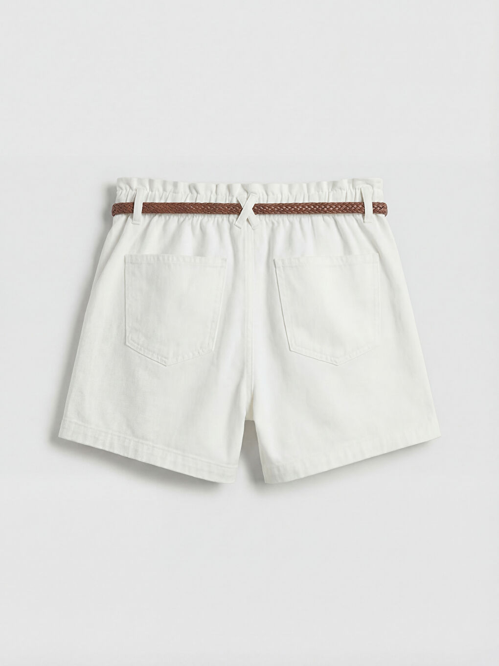 Beyaz Beli Kemerli Kadın Jean Şort-3
