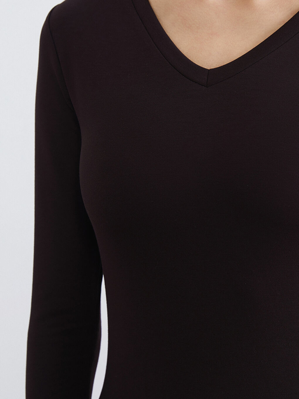 Kahverengi V Yaka Kadın Body-2