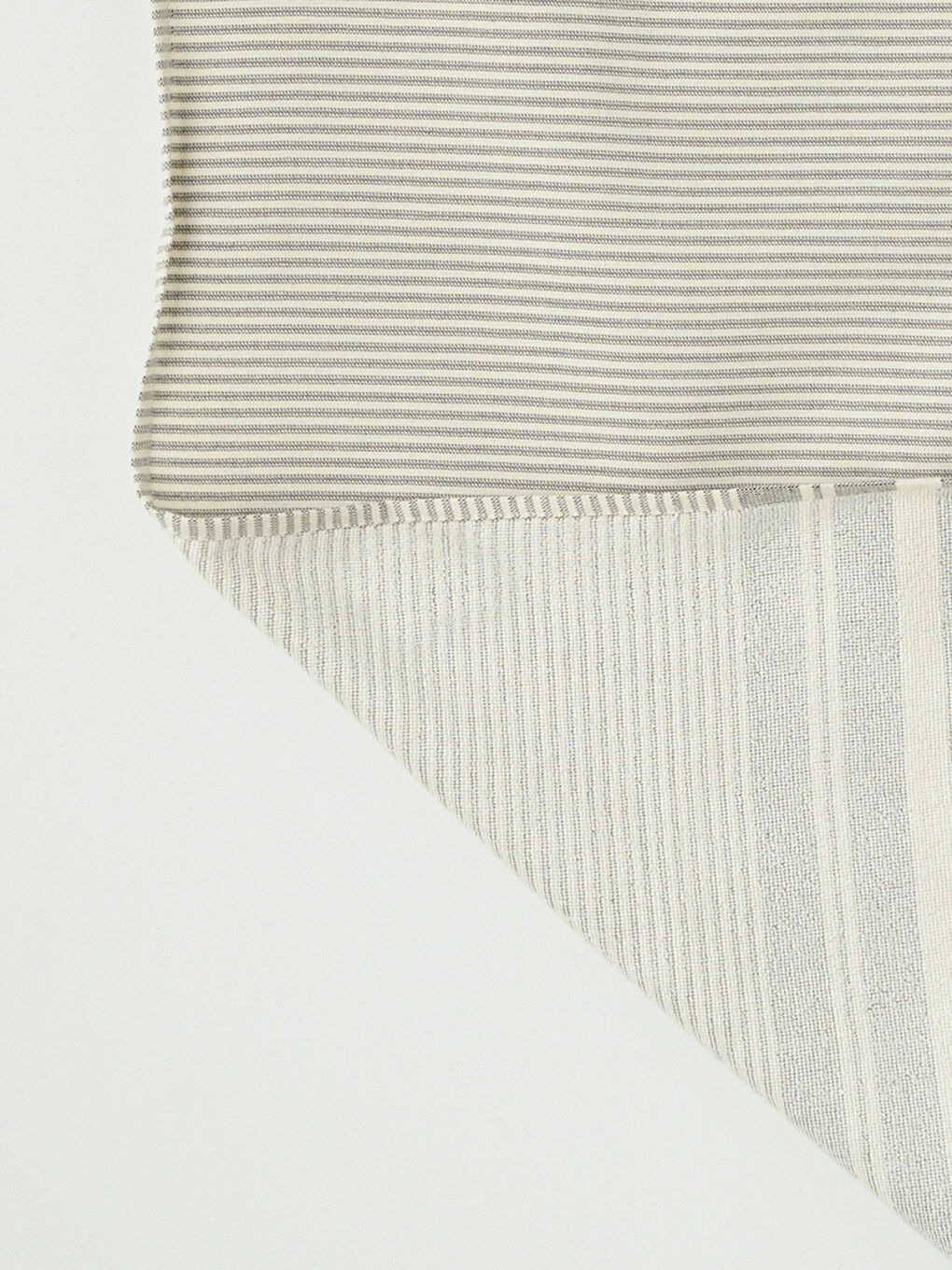 Gri Püsküllü Erkek Plaj Havlusu 70x150 cm-2