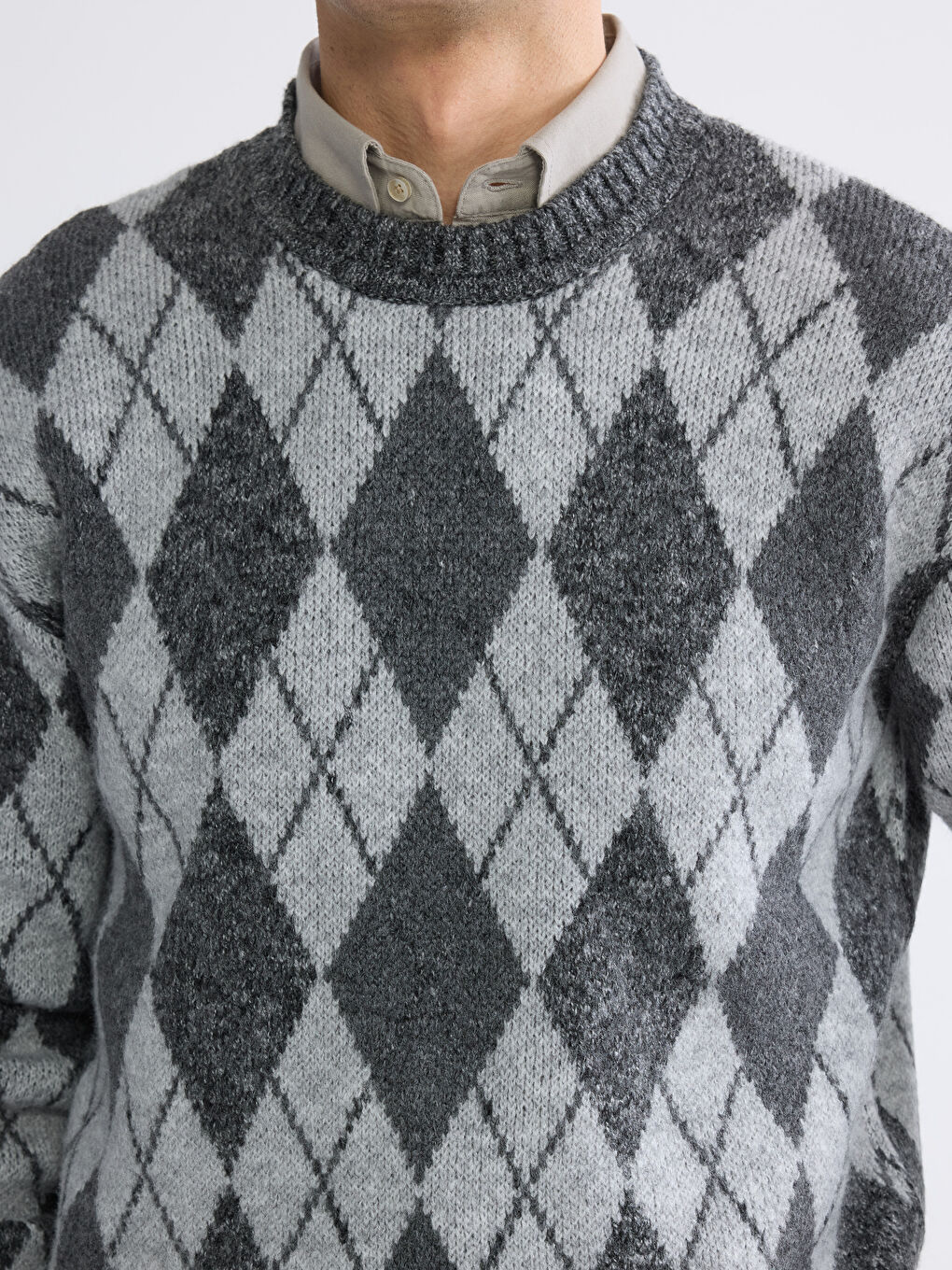 Crew Neck Patterned Men's Knit Sweater-2