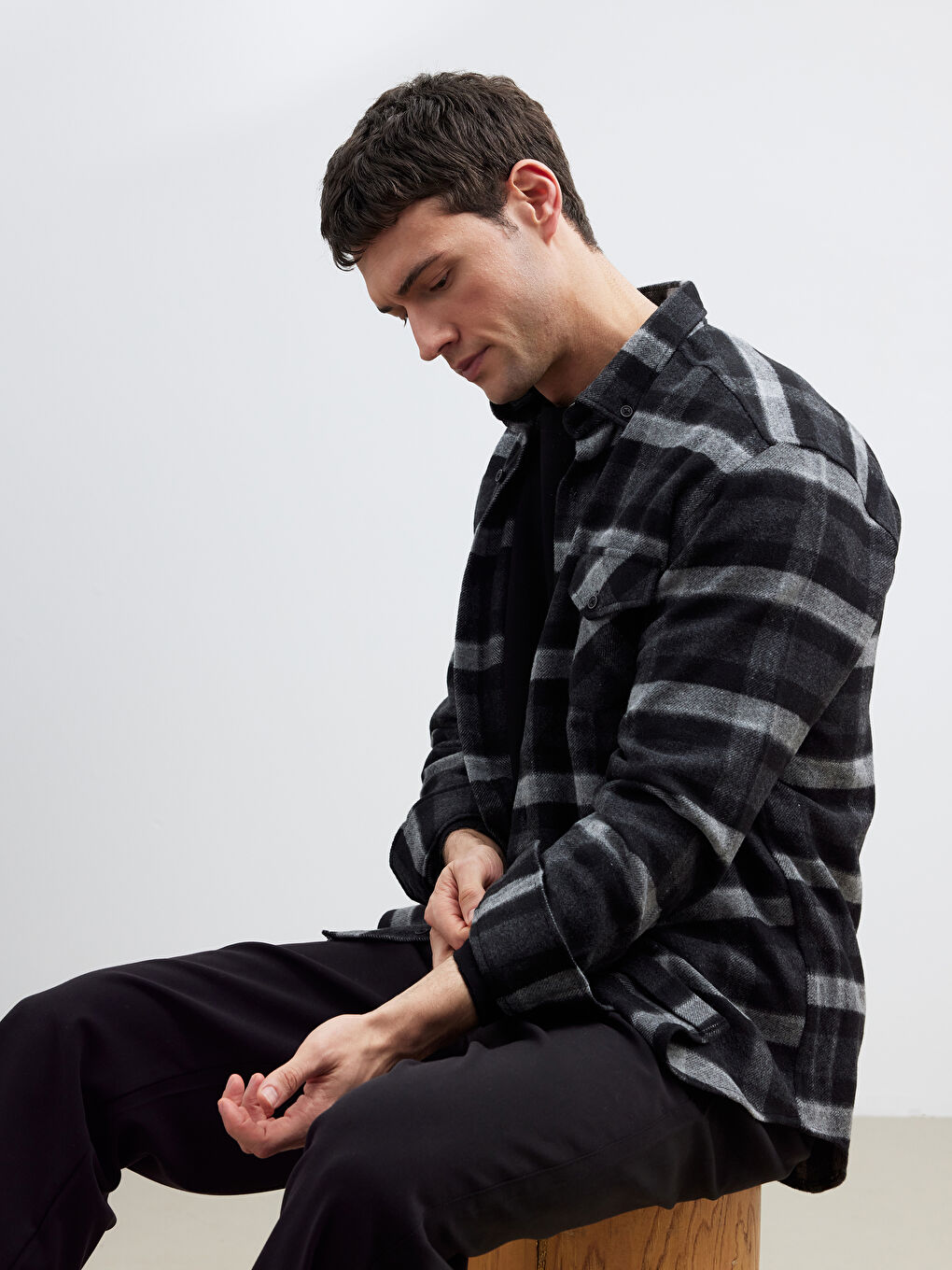 Siyah Regular Fit Ekose Erkek Oduncu Gömlek	